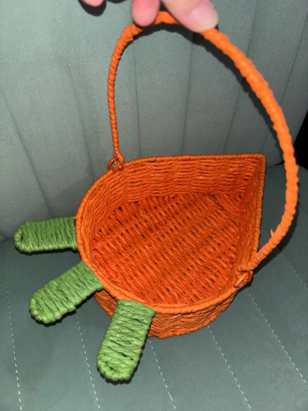N/A woven carrot